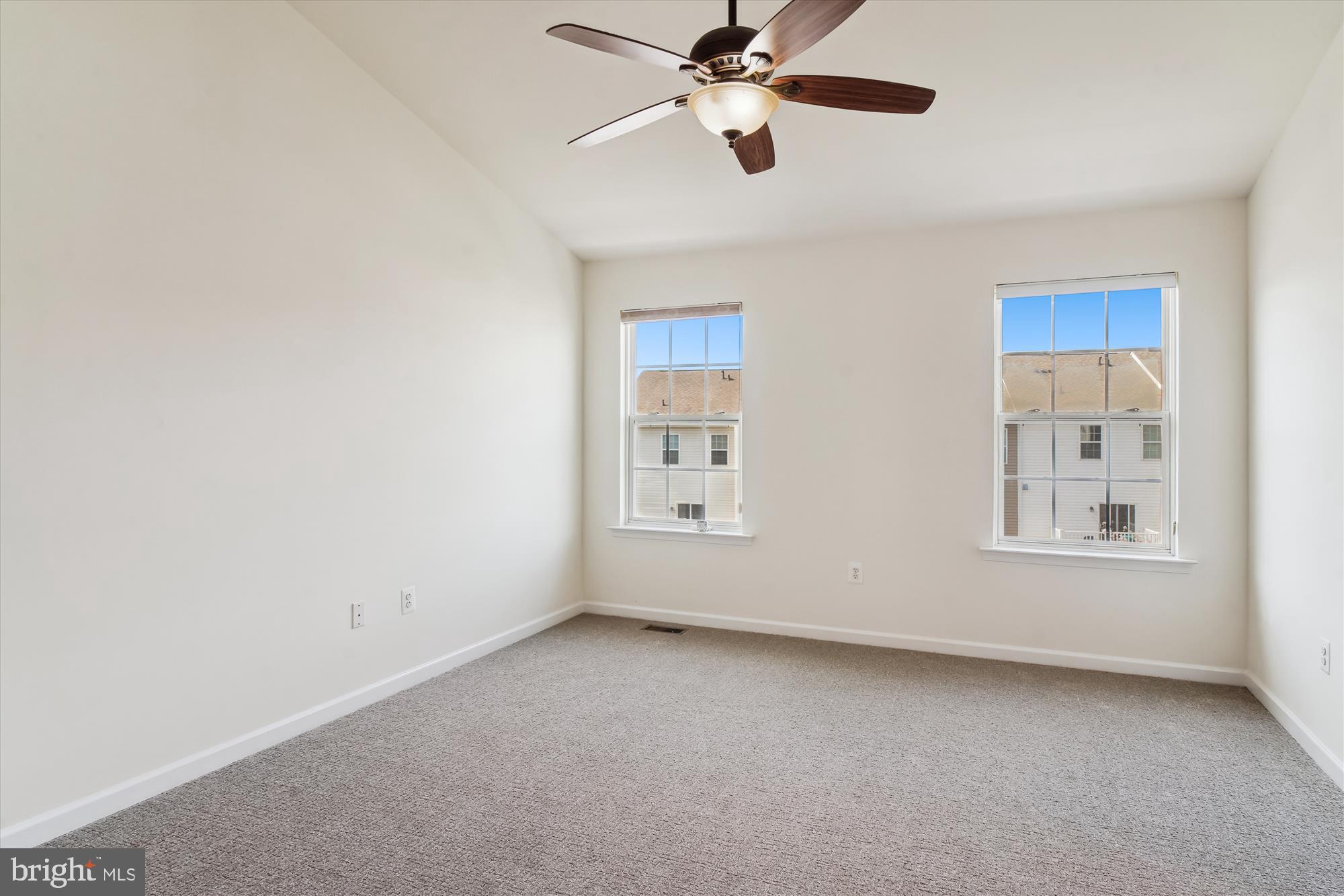 MARKET SQUARE - Residential