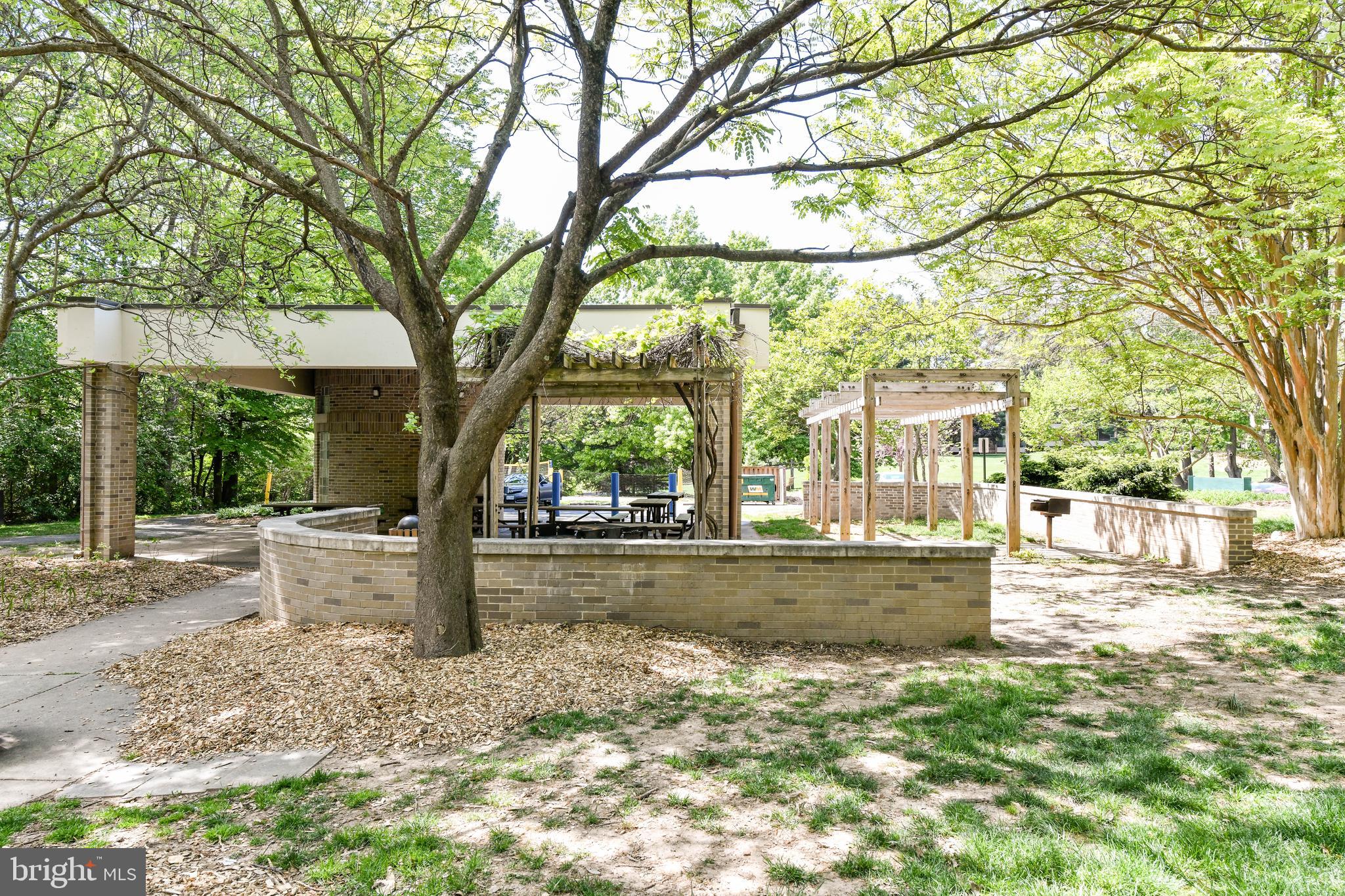 NORTHGATE CONDO - Residential