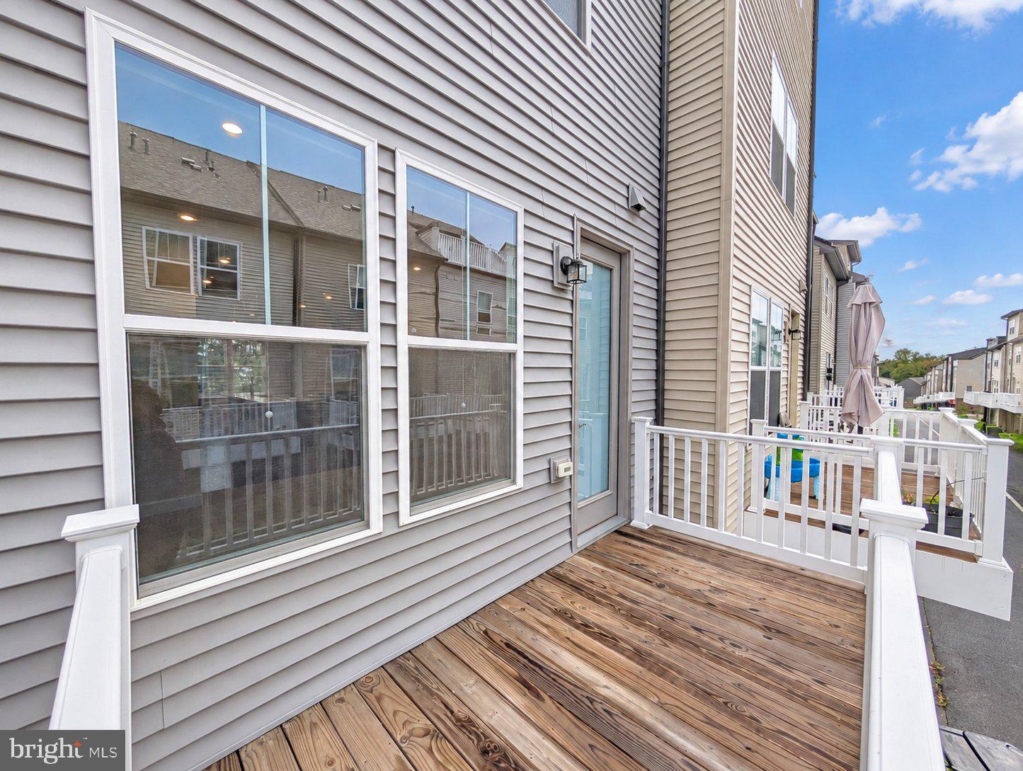 3511 CARNABY STREET
