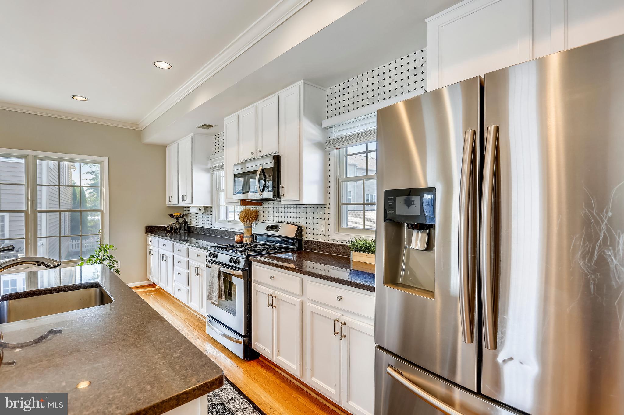 LAKELANDS - Residential Lease