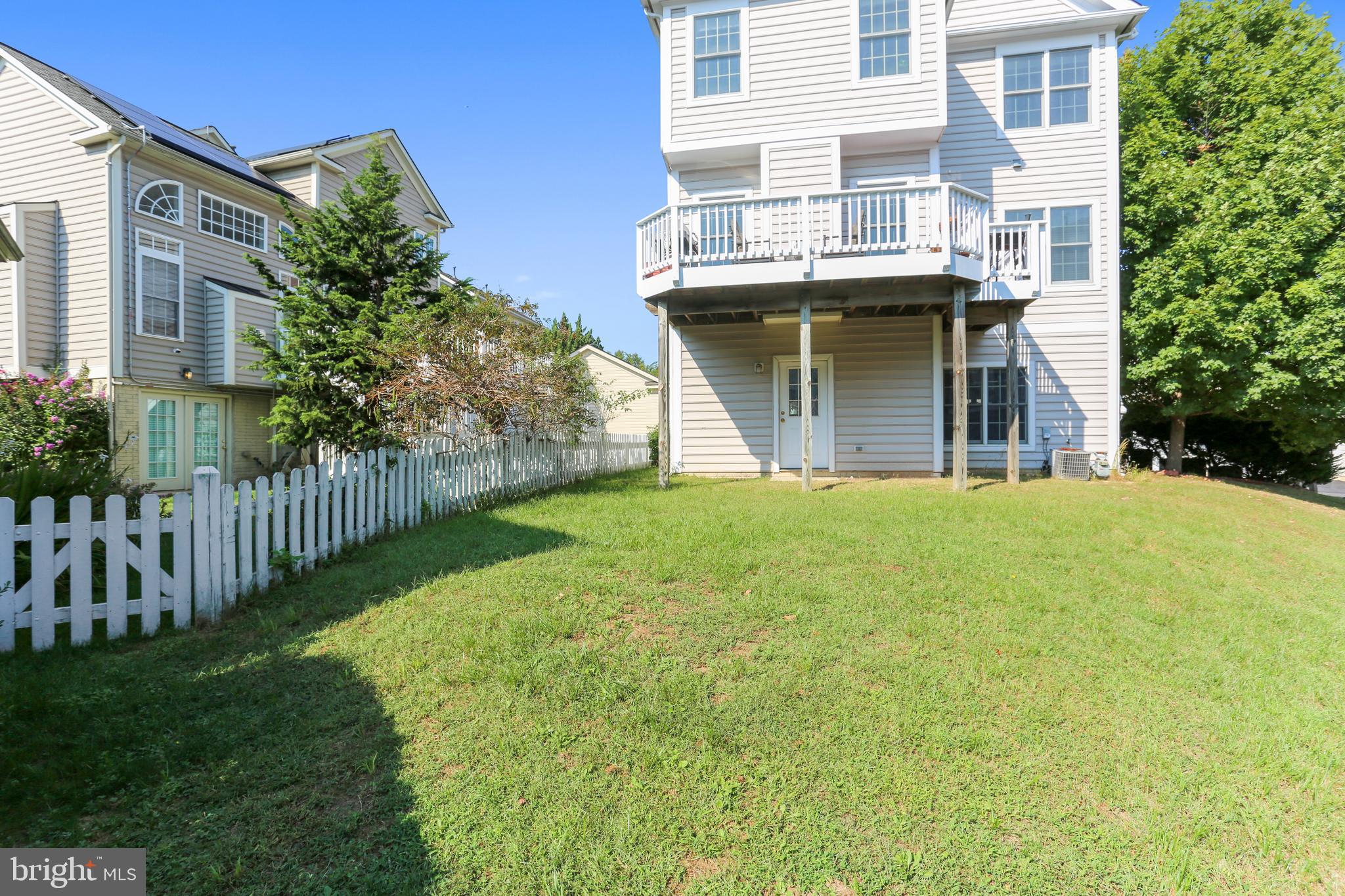 LAKELANDS - Residential Lease