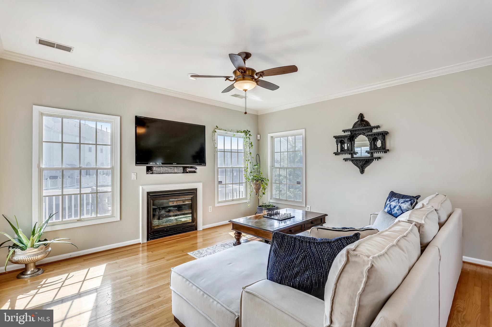 LAKELANDS - Residential Lease