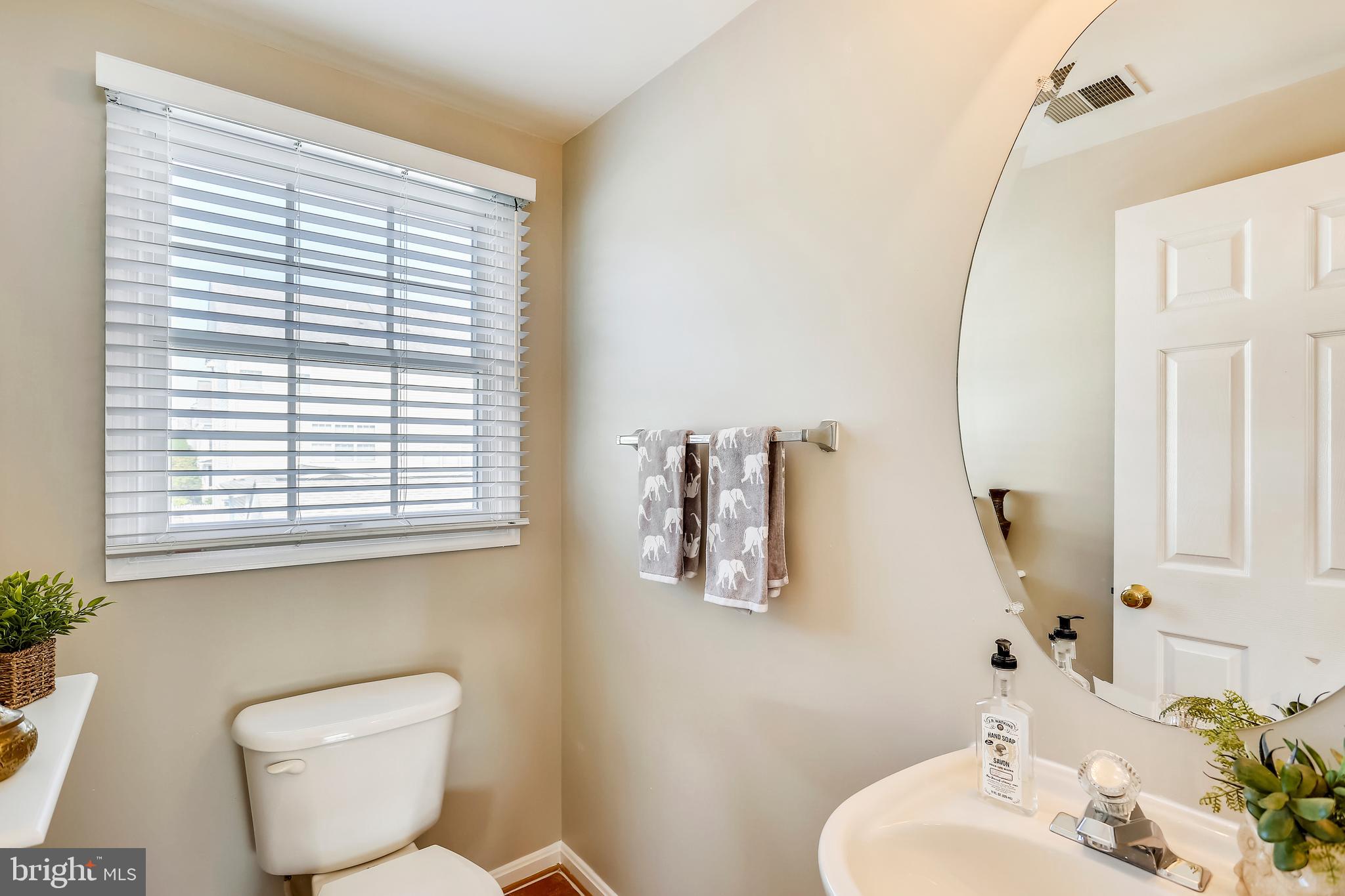 LAKELANDS - Residential Lease