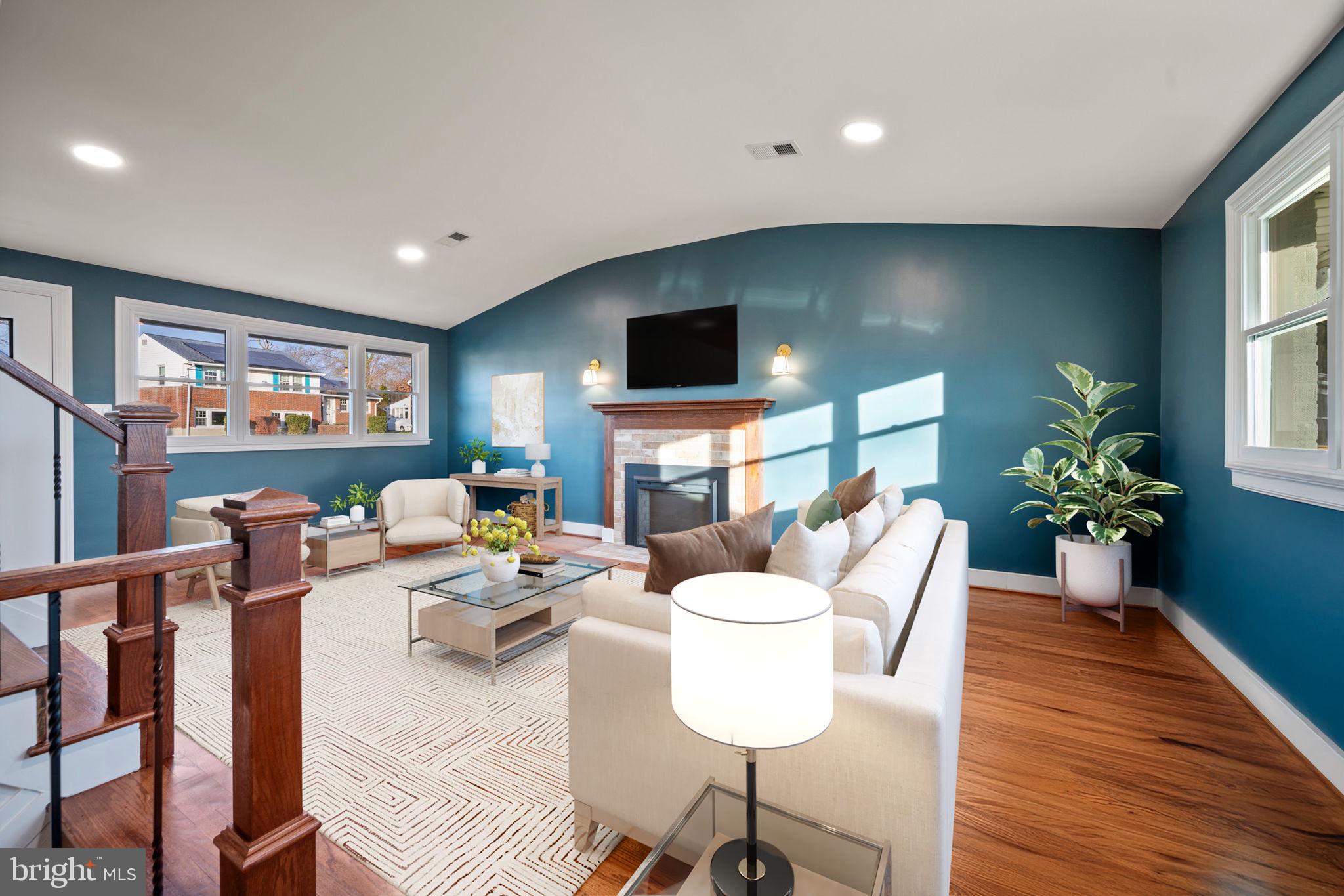 SUBURBAN GREENS - Residential