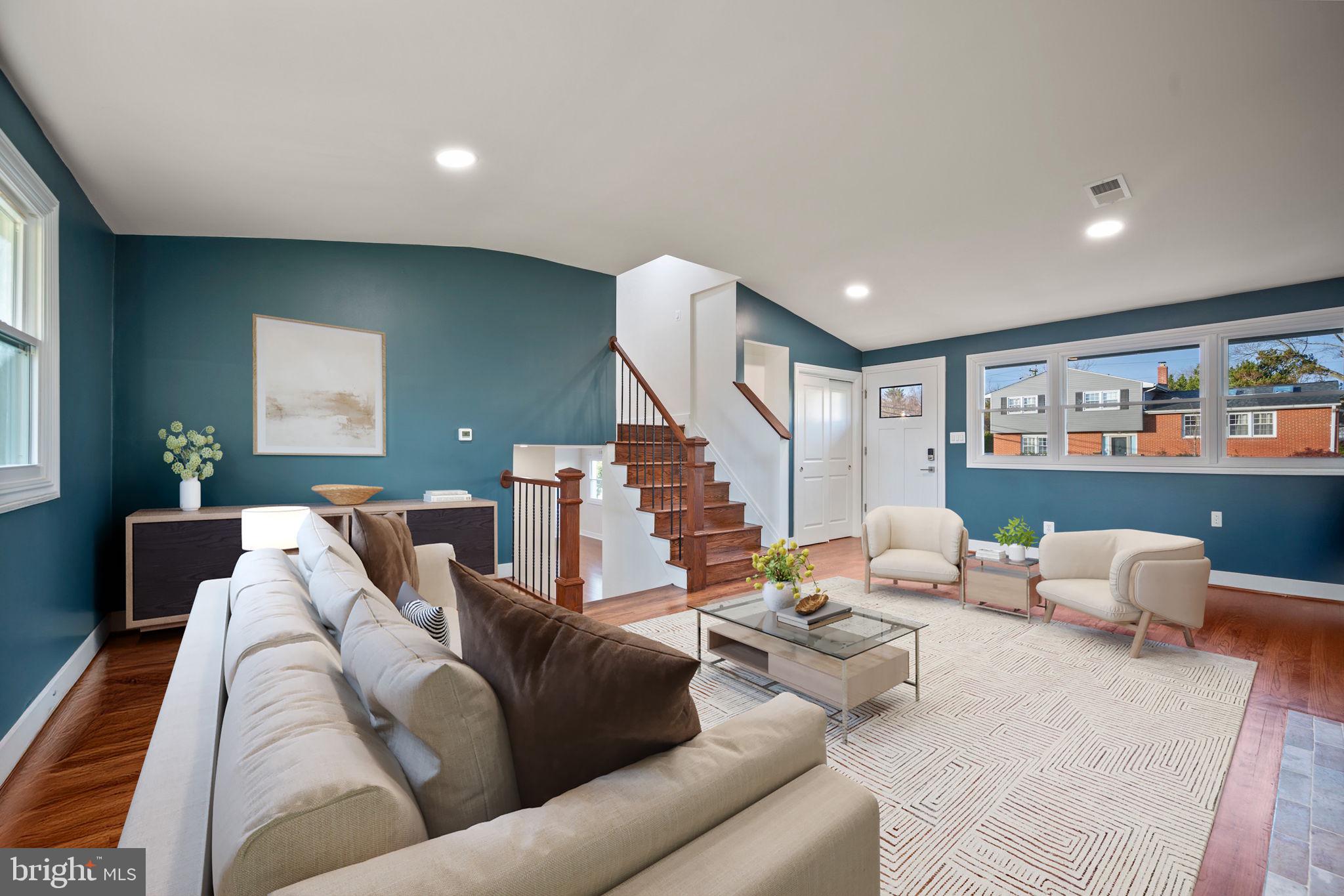 SUBURBAN GREENS - Residential