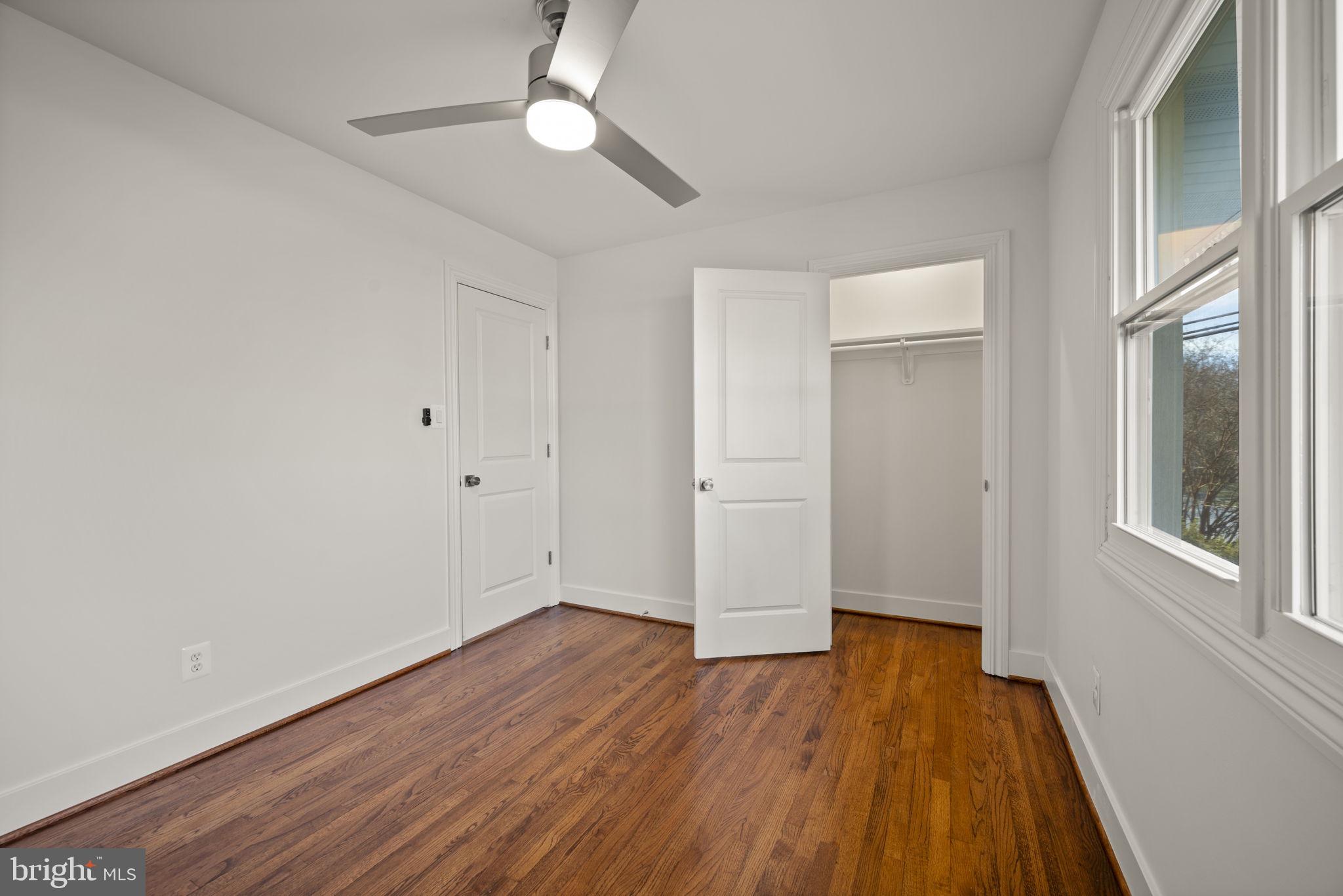 SUBURBAN GREENS - Residential