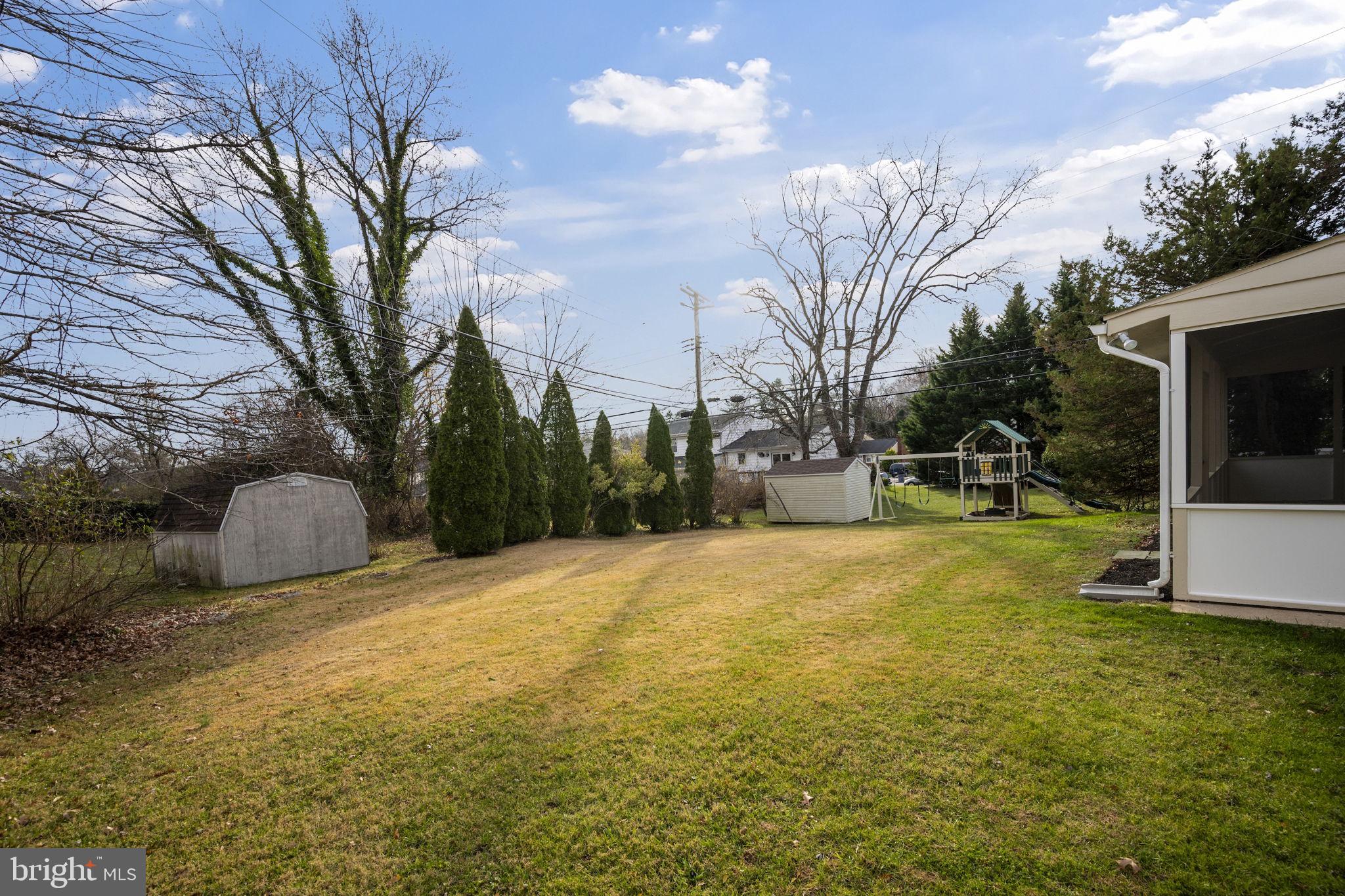 SUBURBAN GREENS - Residential