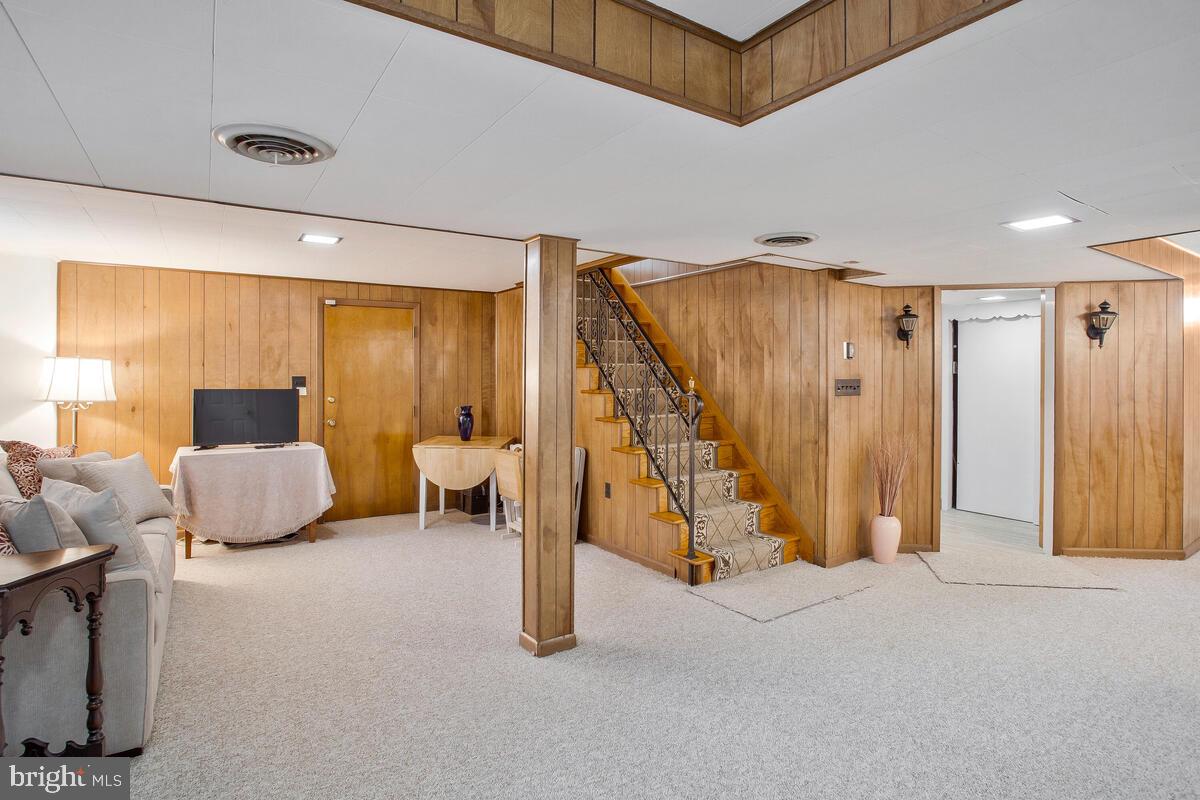 HOLLYWOOD - Residential