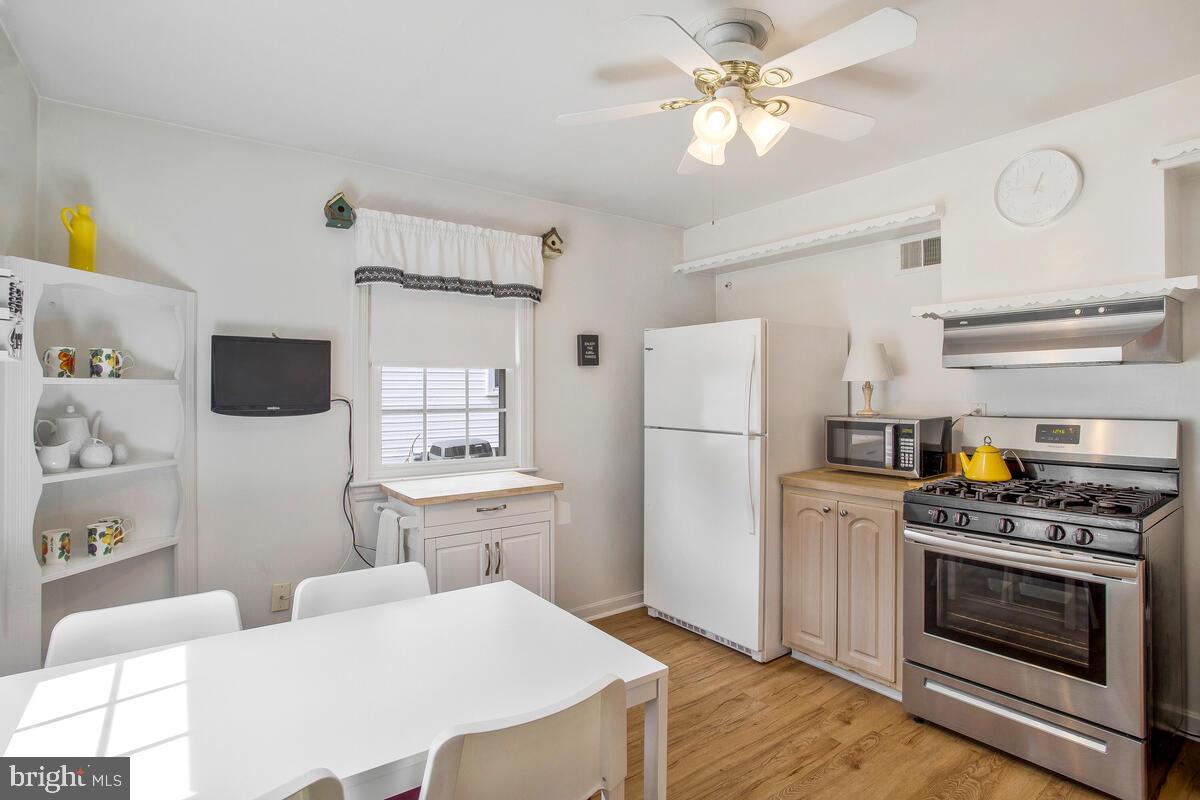 HOLLYWOOD - Residential