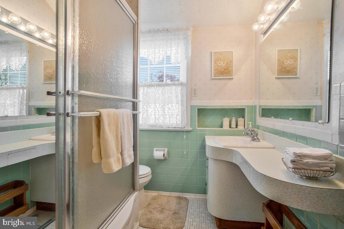 HOLLYWOOD - Residential