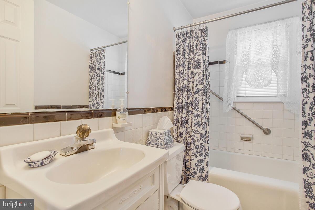 HOLLYWOOD - Residential