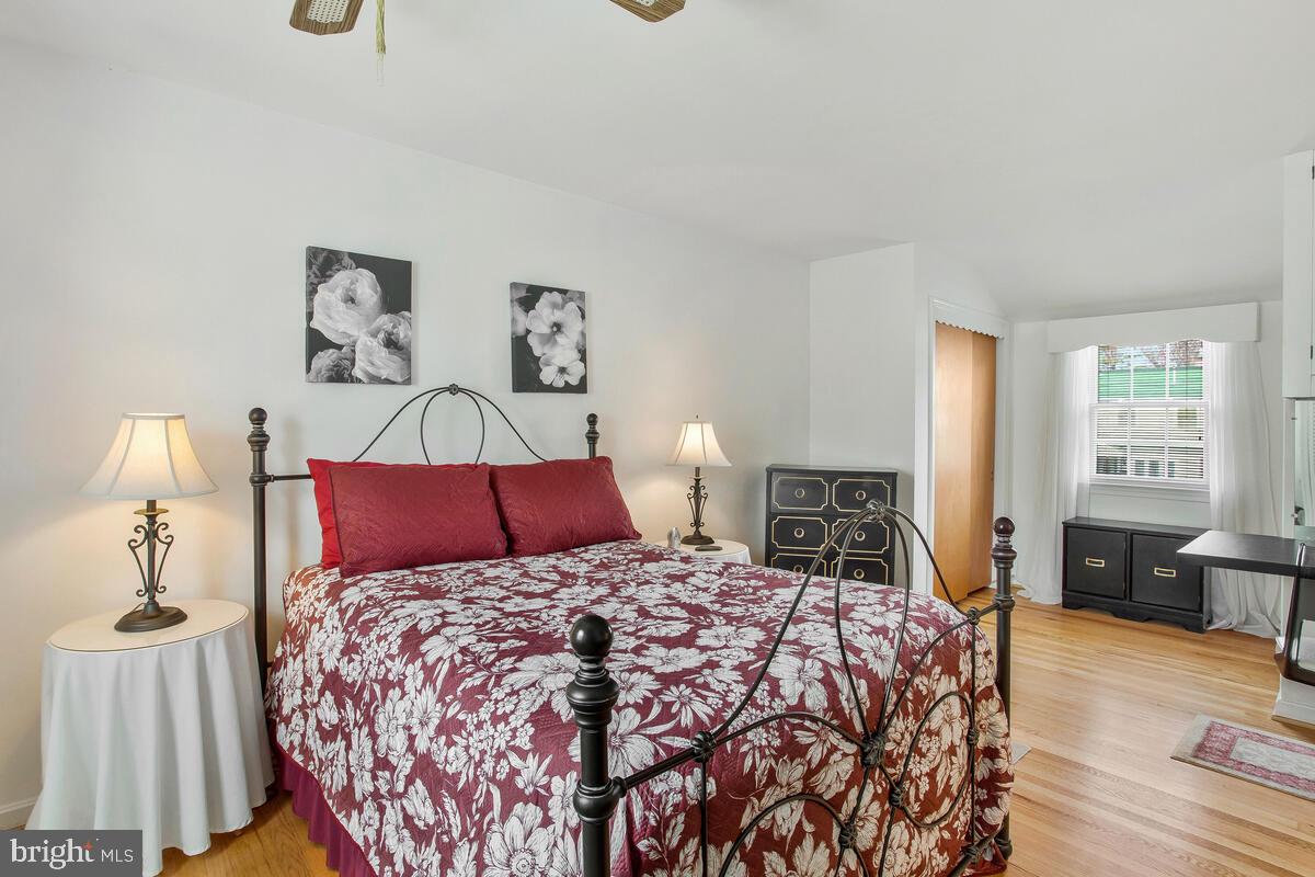 HOLLYWOOD - Residential