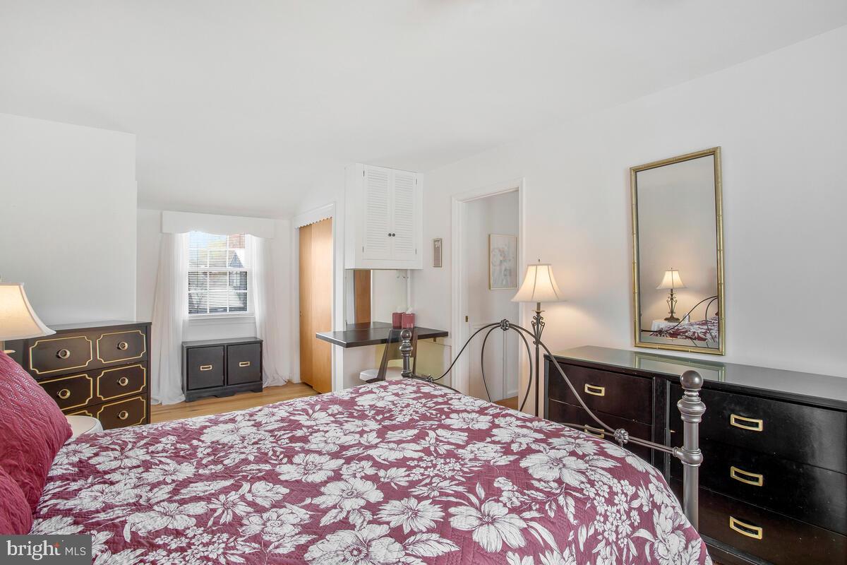 HOLLYWOOD - Residential