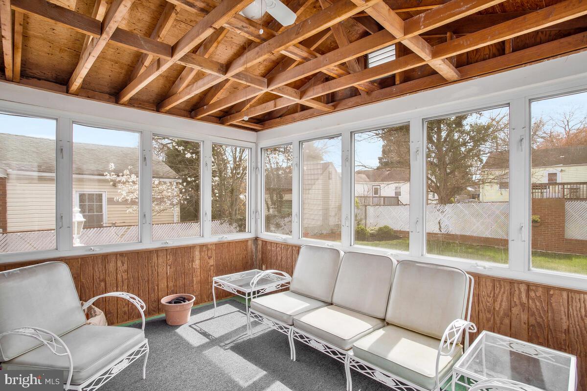 HOLLYWOOD - Residential