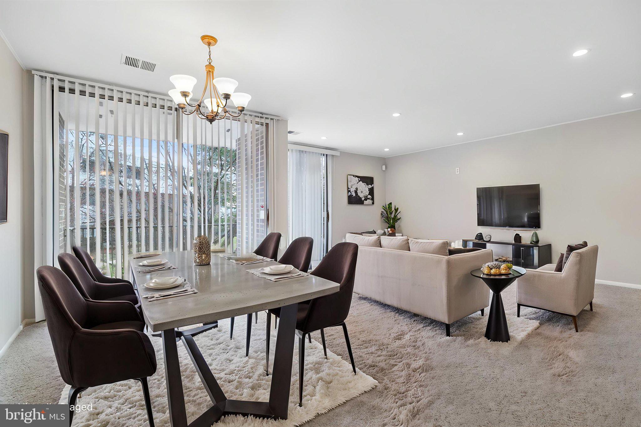 PINES CONDOMINIUM - Residential