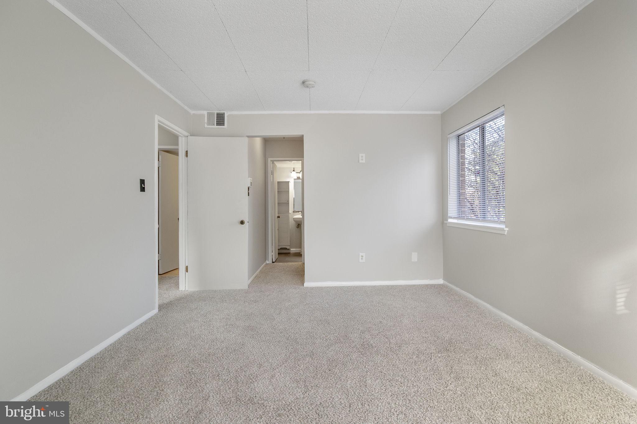 PINES CONDOMINIUM - Residential