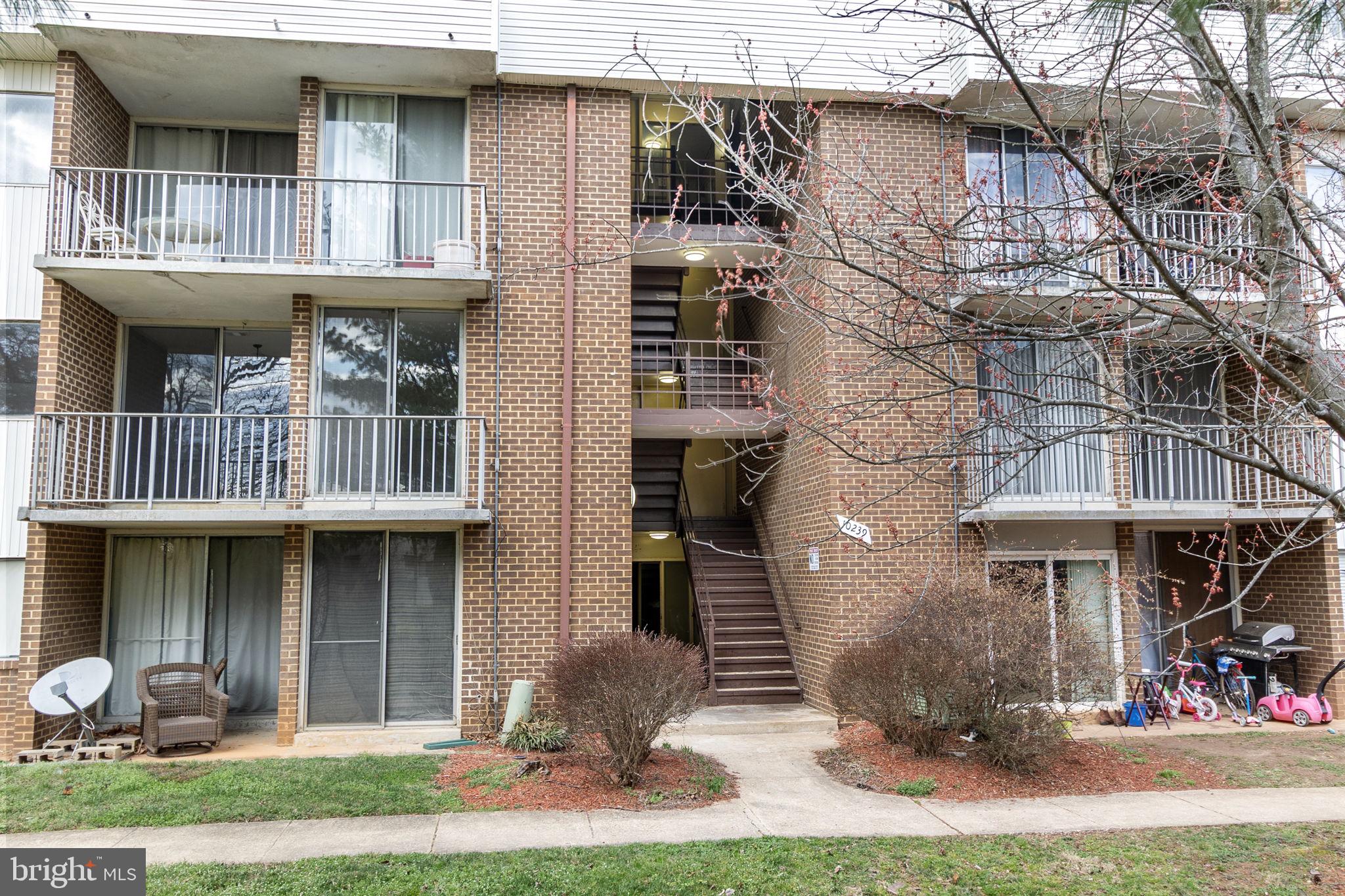 PINES CONDOMINIUM - Residential