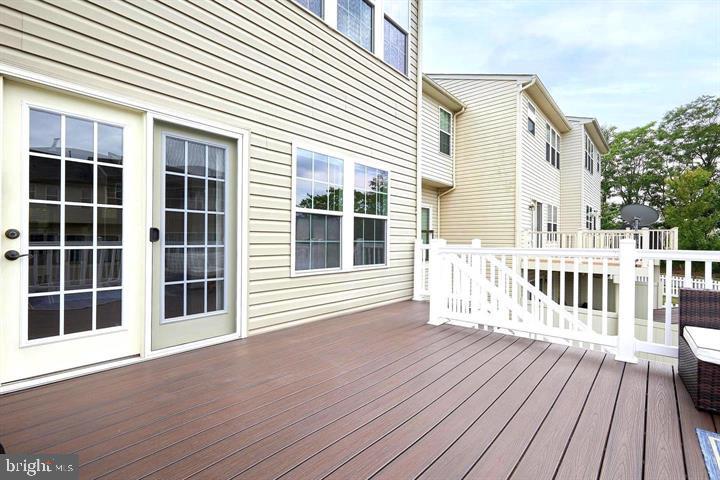 TUSCARORA CREEK - Residential Lease