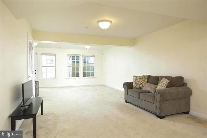 TUSCARORA CREEK - Residential Lease