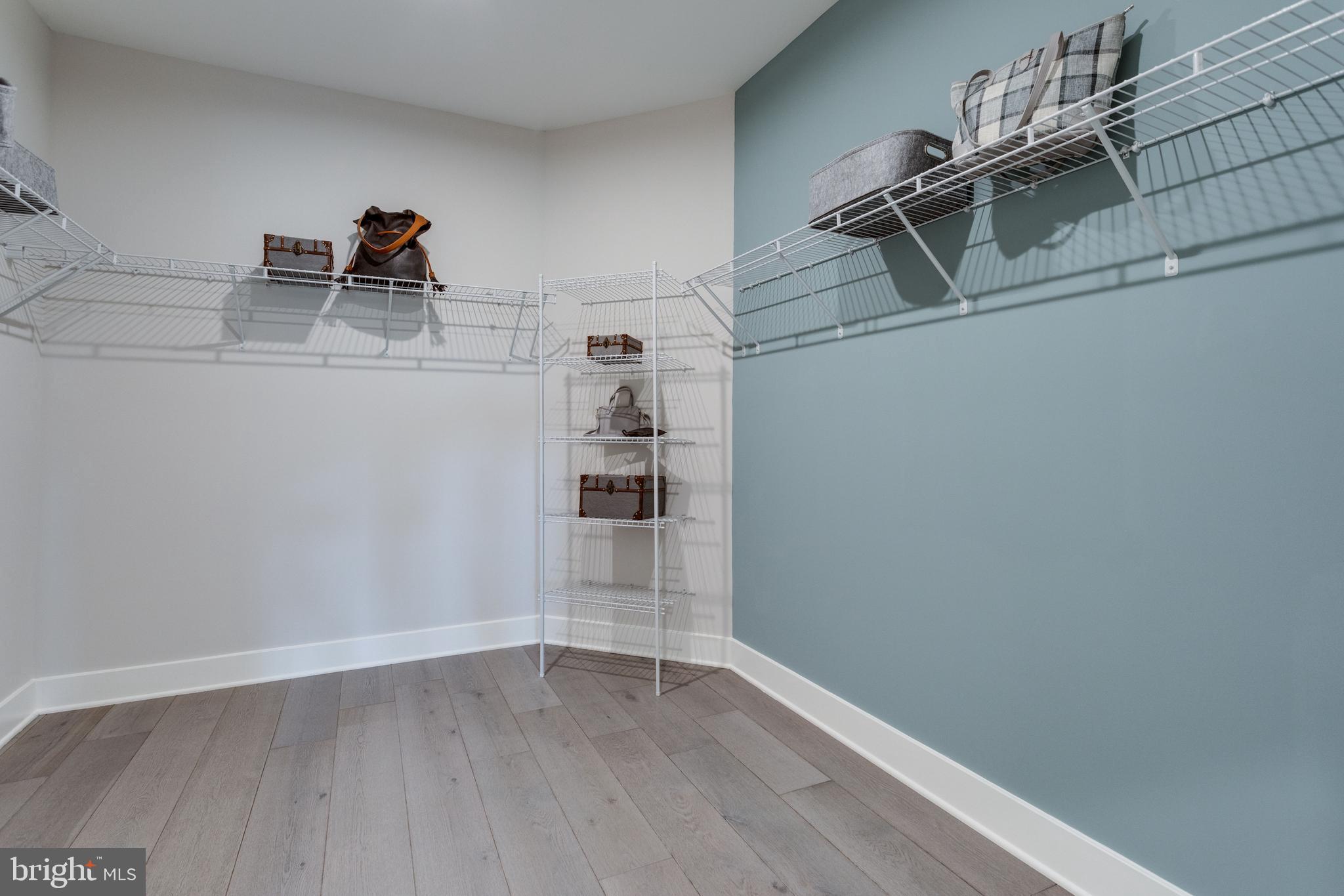 FOUR SEASONS AT KENT ISLAND - Residential