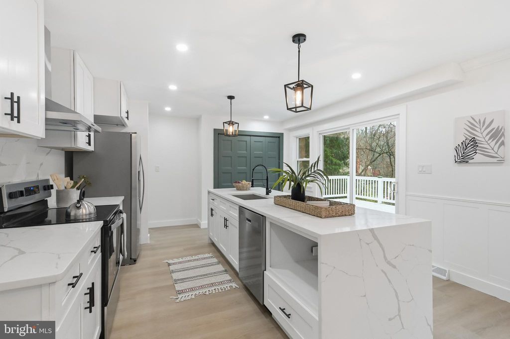 Photo of 420 Oakland Drive, DOWNINGTOWN, PA 19335 (MLS # PACT2113990)