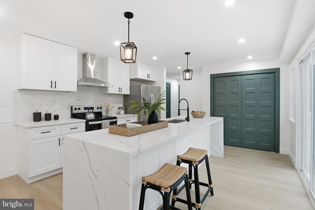 Photo of 420 Oakland Drive, DOWNINGTOWN, PA 19335 (MLS # PACT2113990)