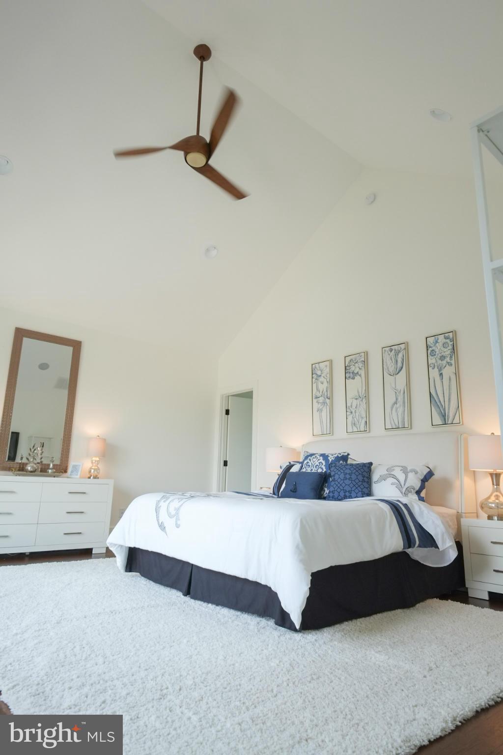 COUNTRY CLUB HILLS - Residential