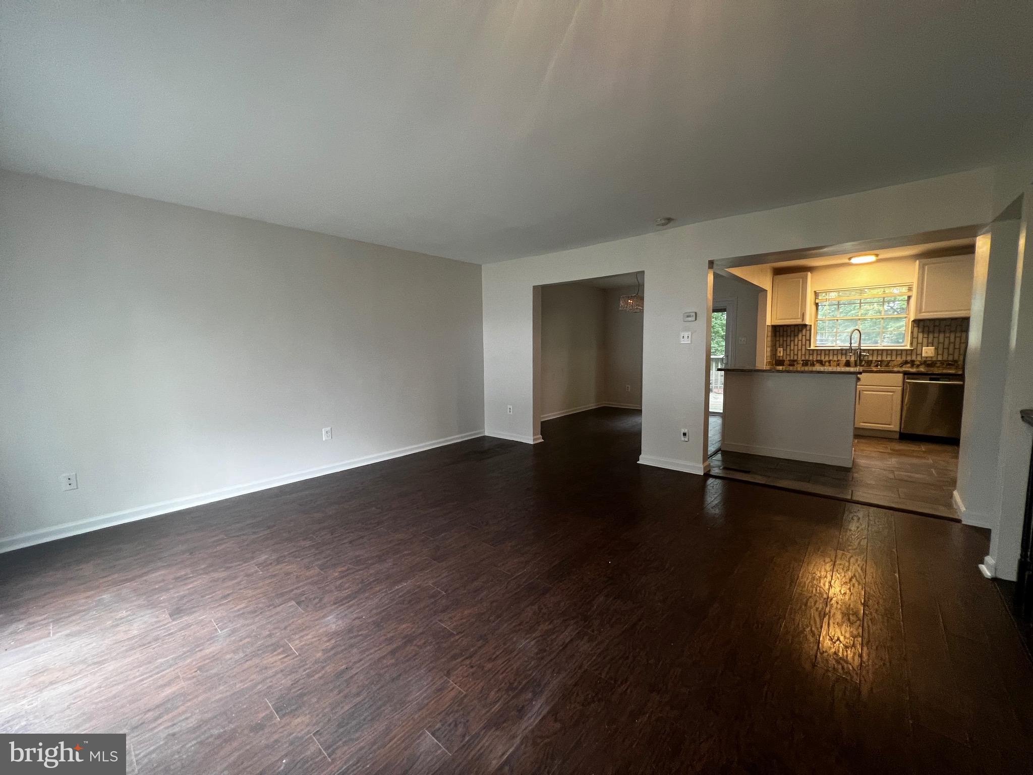 LAKE VILLAGE MANOR - Residential Lease