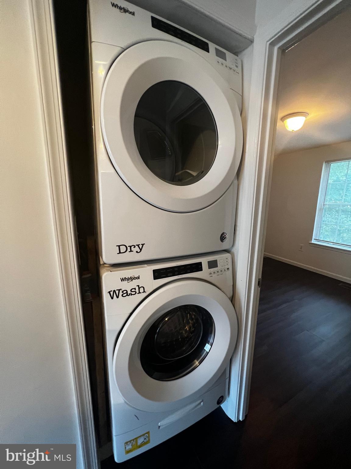 LAKE VILLAGE MANOR - Residential Lease