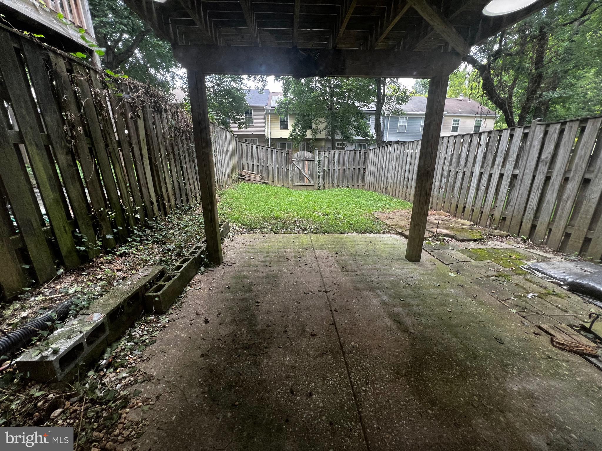 LAKE VILLAGE MANOR - Residential Lease