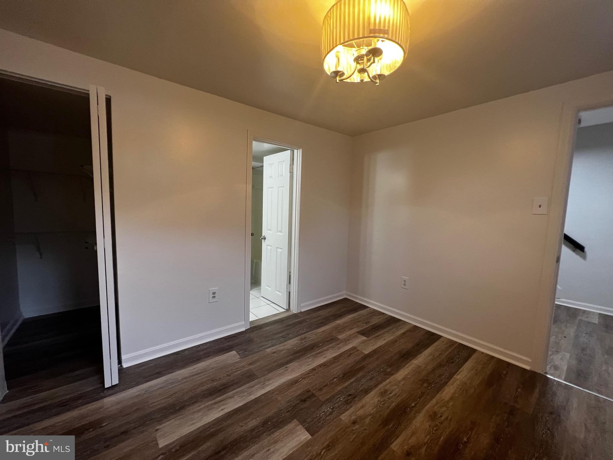 LAKE VILLAGE MANOR - Residential Lease