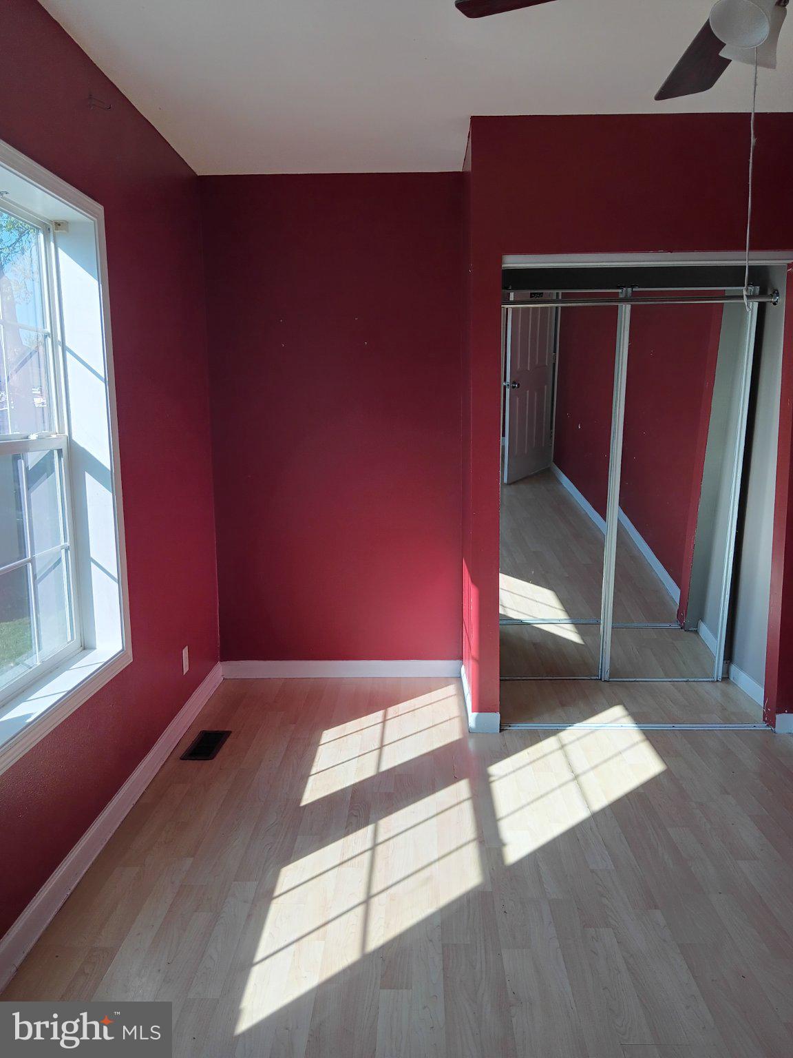 MEADOWS OF CHANTILLY - Residential