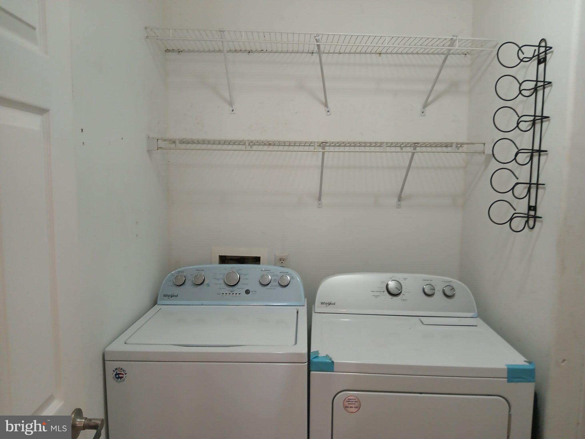 MEADOWS OF CHANTILLY - Residential