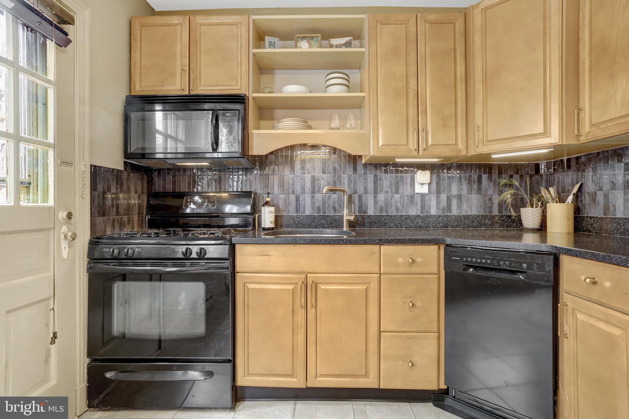 ARLINGTON VILLAGE - Residential Lease