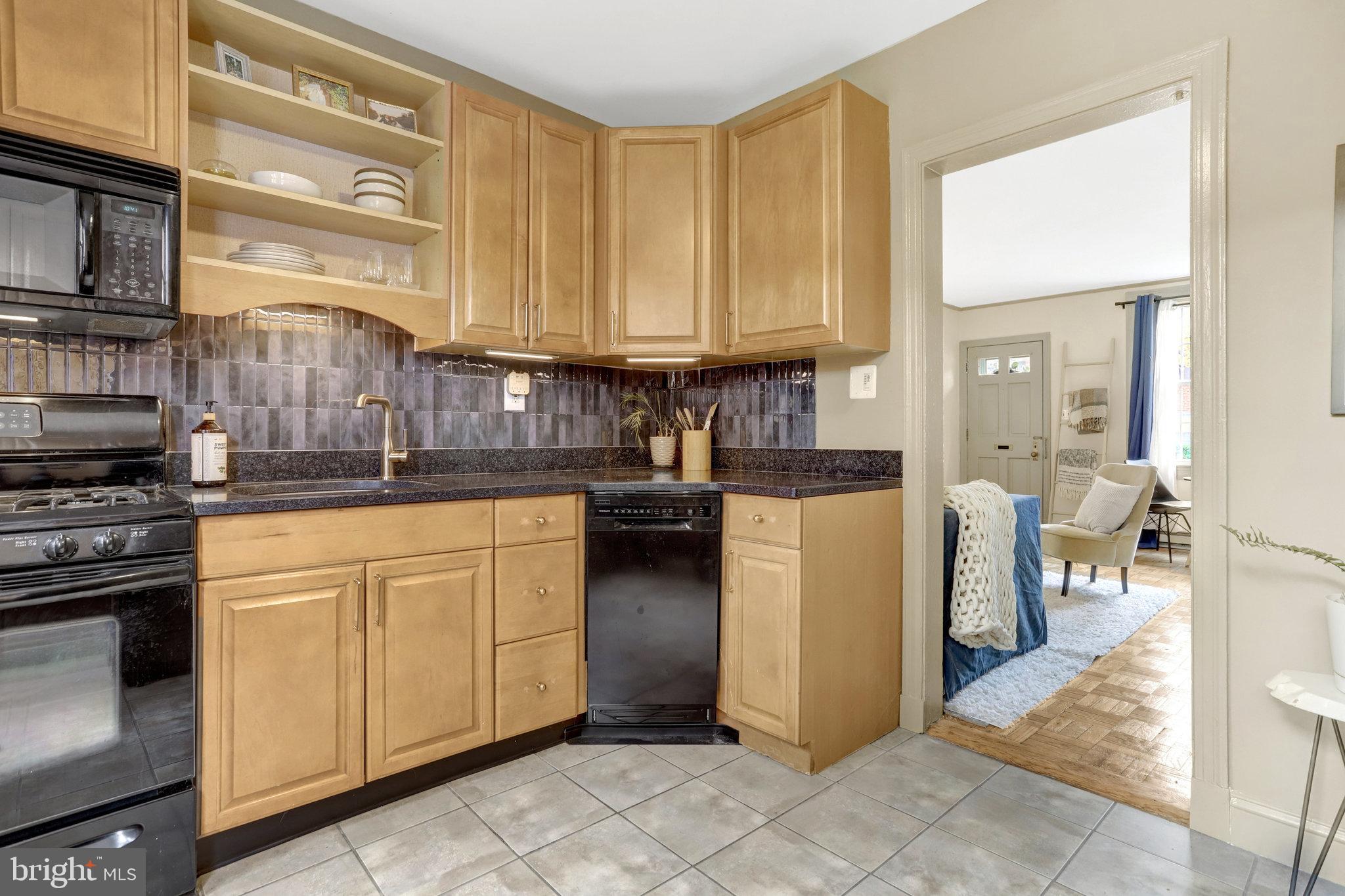 ARLINGTON VILLAGE - Residential Lease