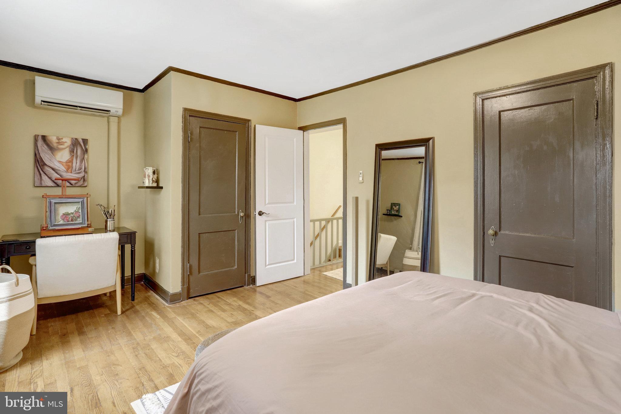 ARLINGTON VILLAGE - Residential Lease