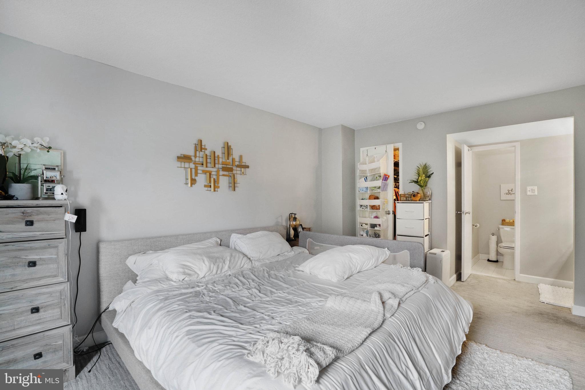 CENTURY SOUTH - Residential Lease