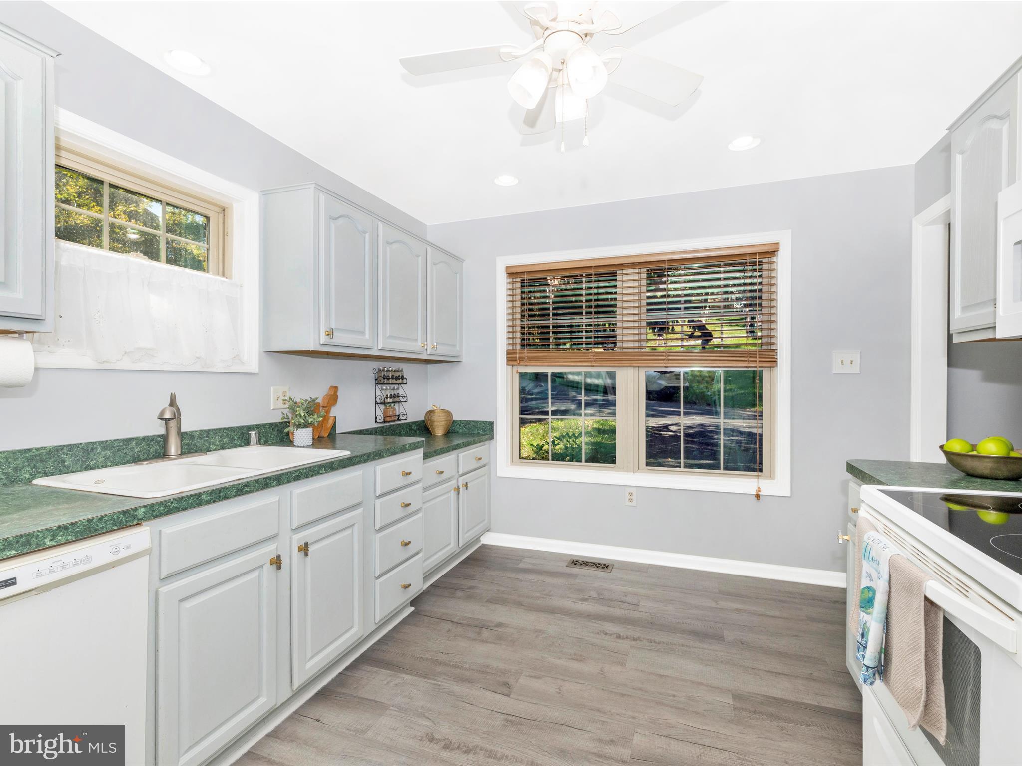 THE MEADOWS - Residential