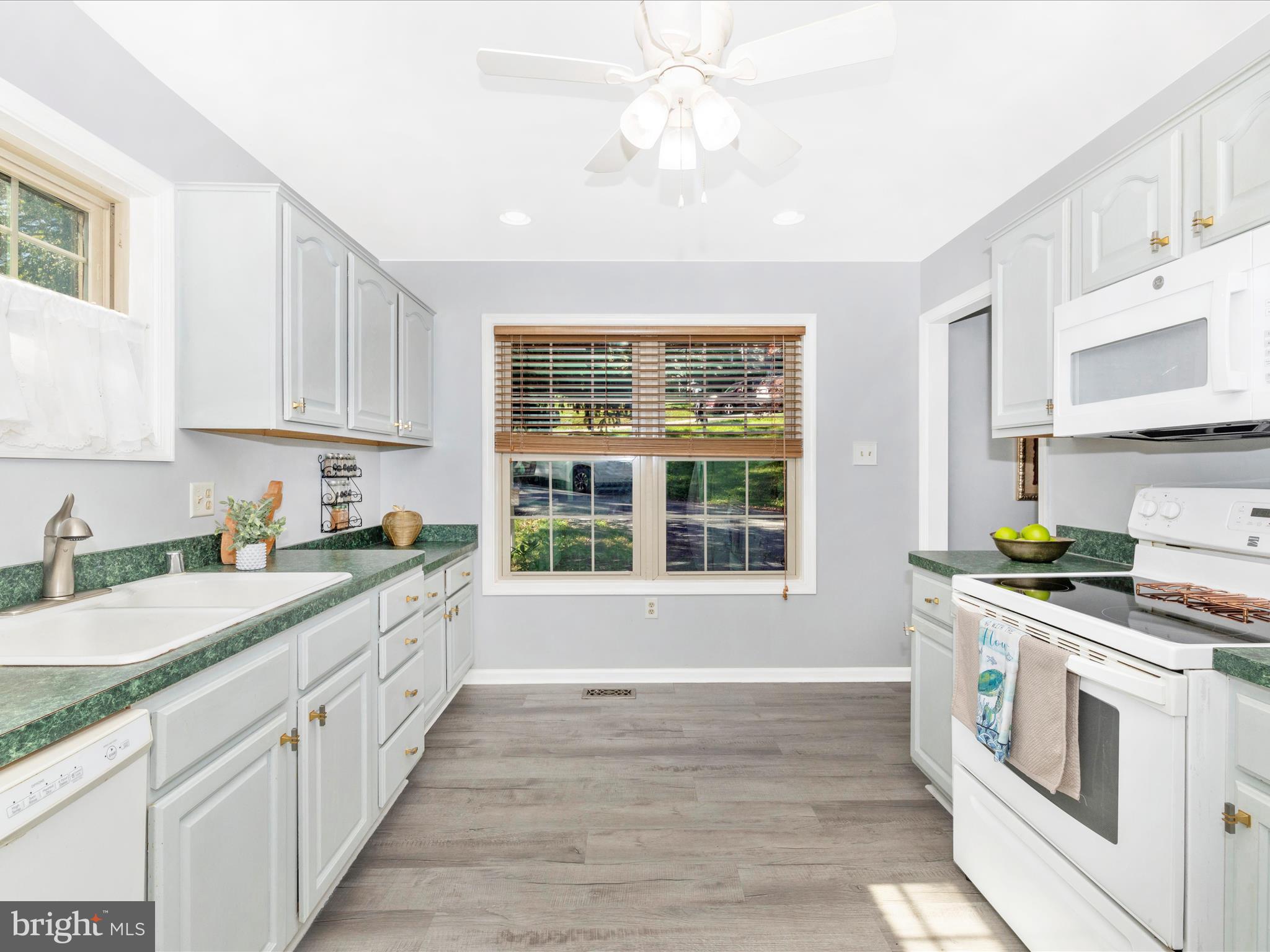 THE MEADOWS - Residential