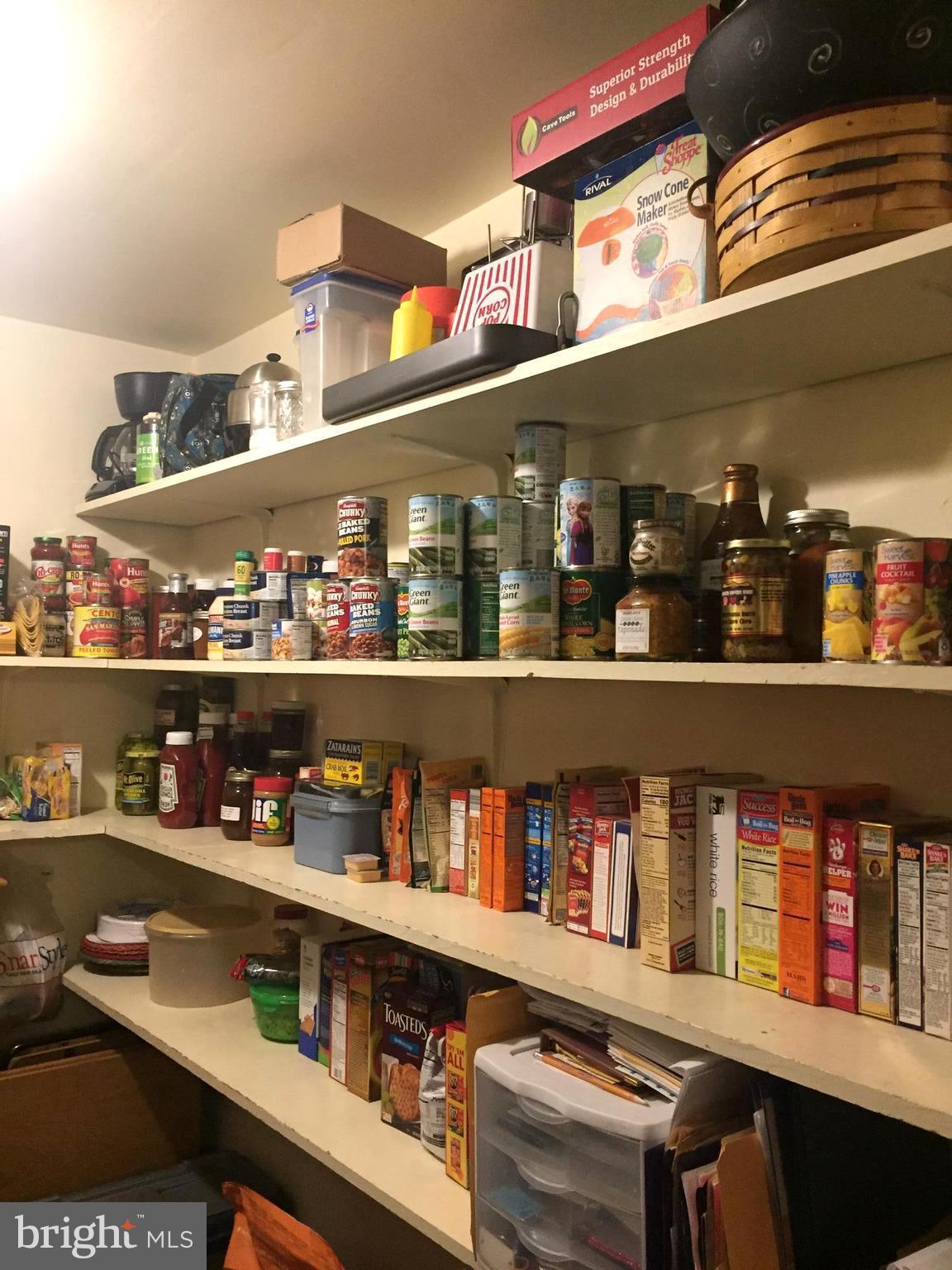 DOGWOOD MANOR - Residential