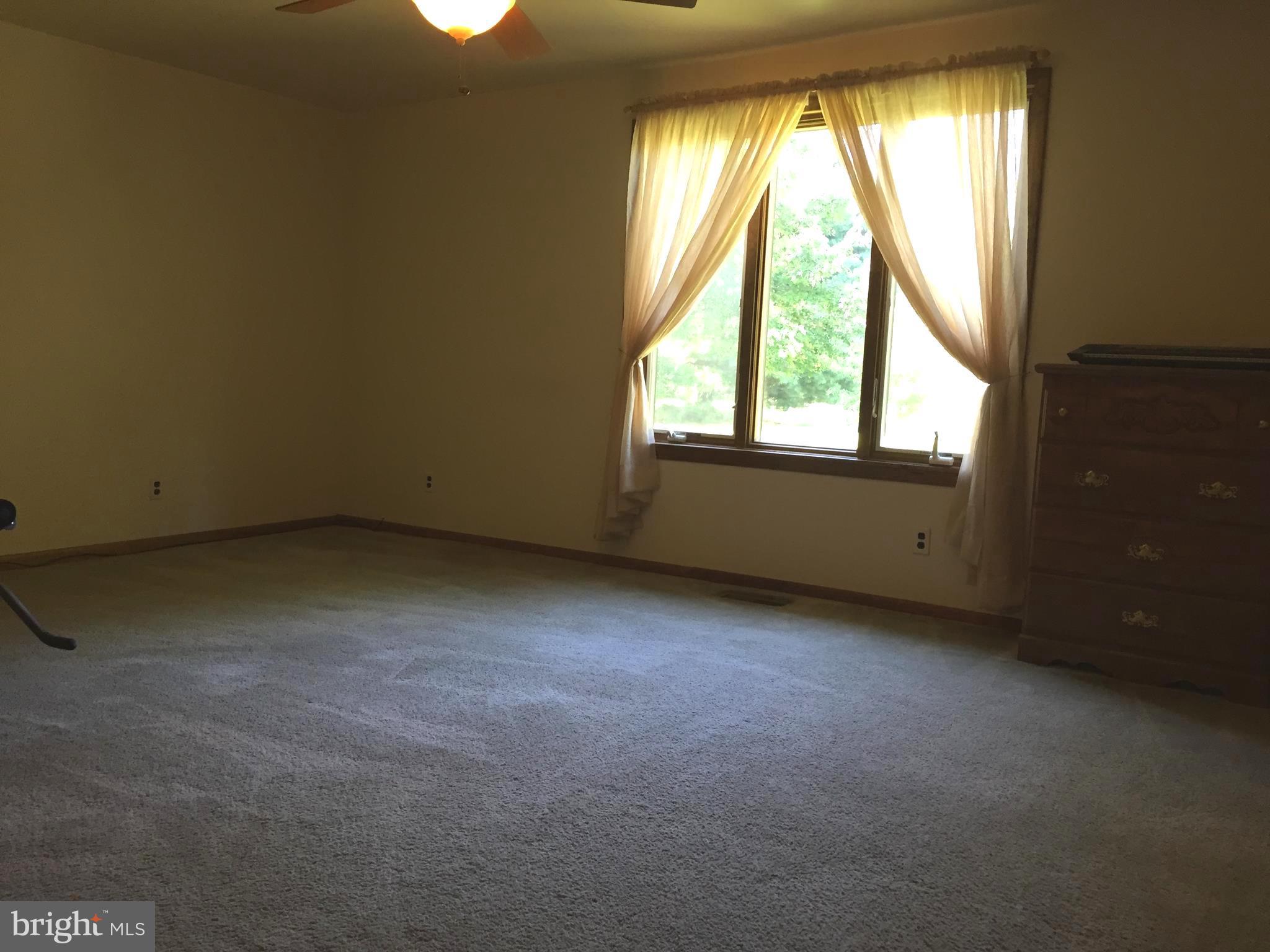 DOGWOOD MANOR - Residential