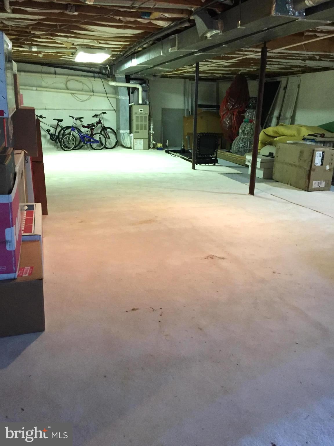 DOGWOOD MANOR - Residential