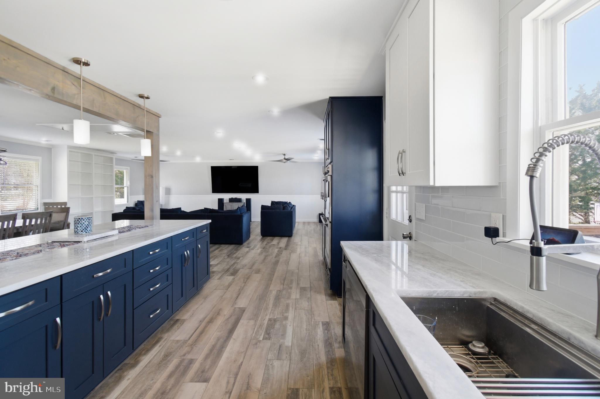 OAK BLUFF - Residential