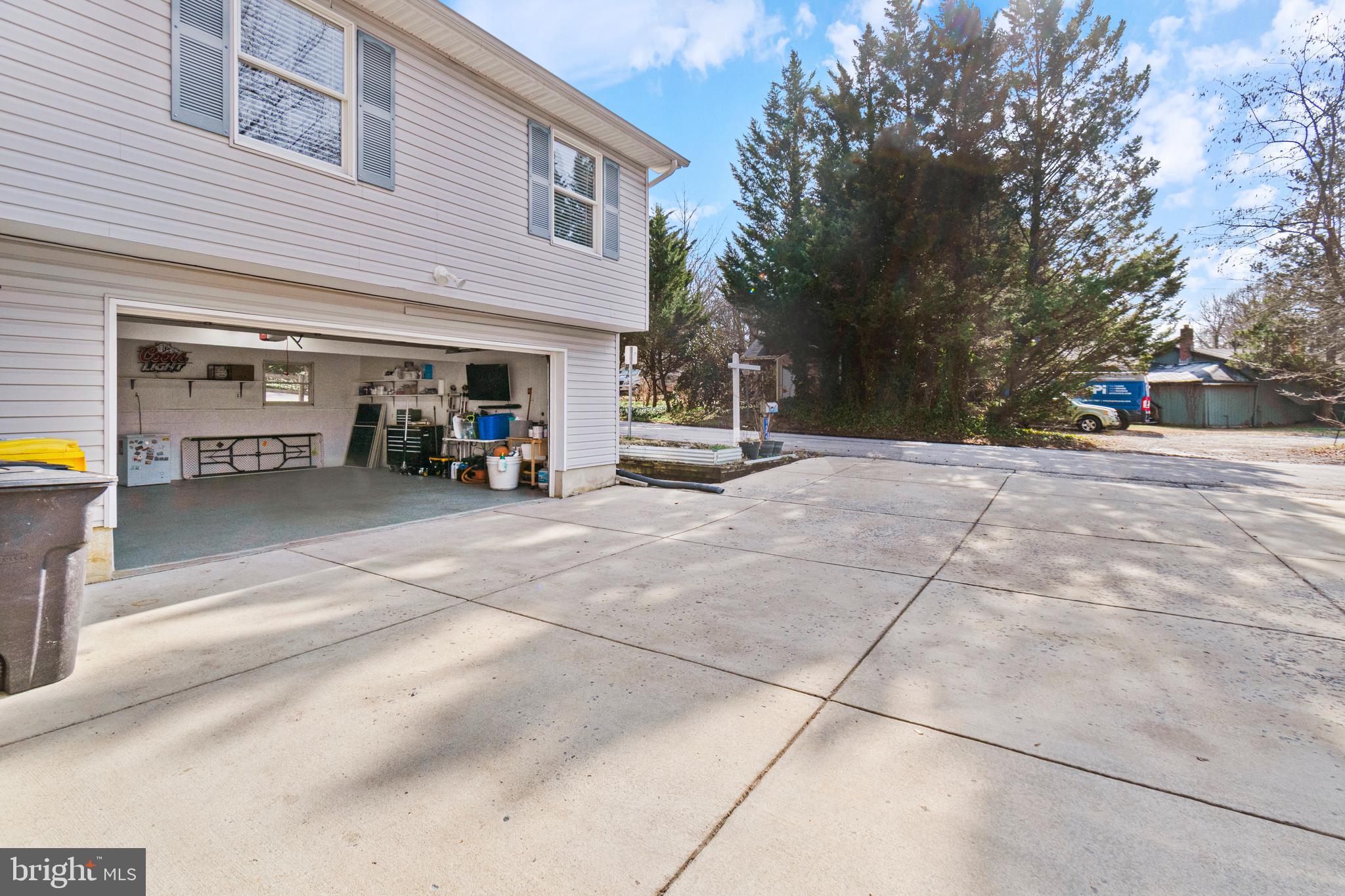 OAK BLUFF - Residential