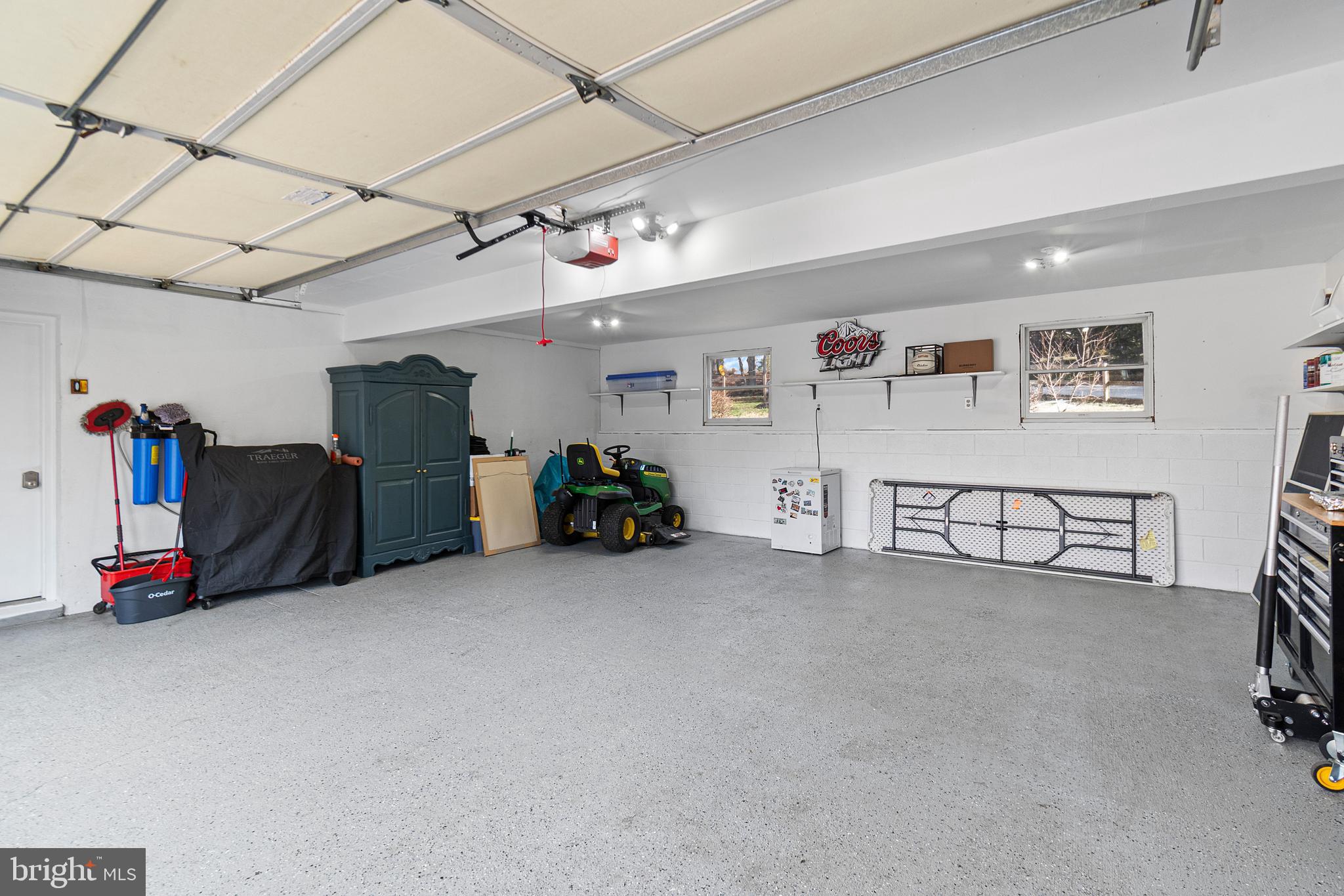 OAK BLUFF - Residential