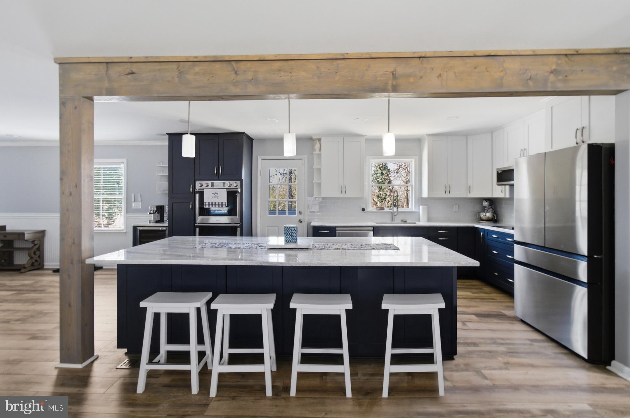 OAK BLUFF - Residential