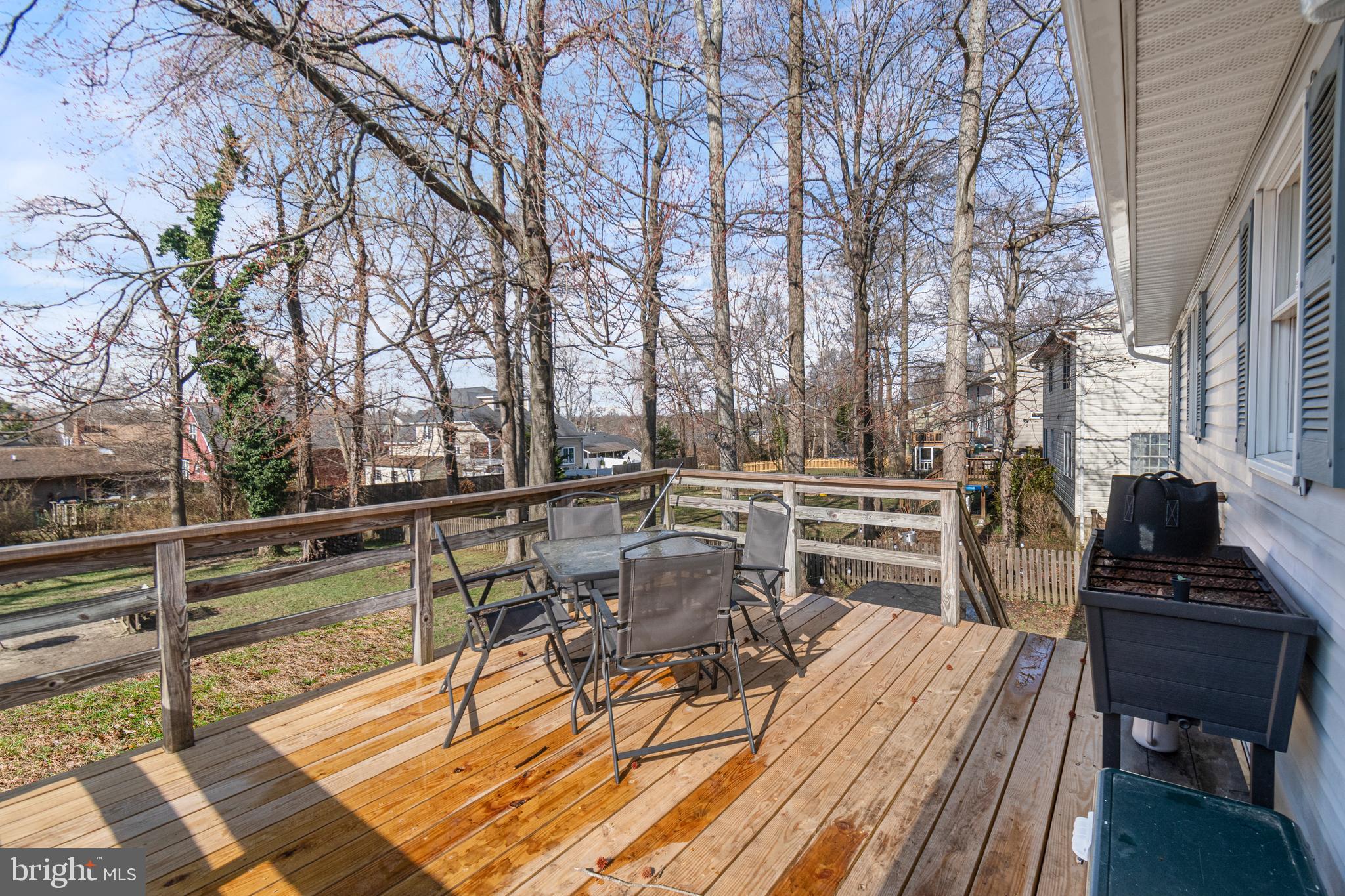 OAK BLUFF - Residential