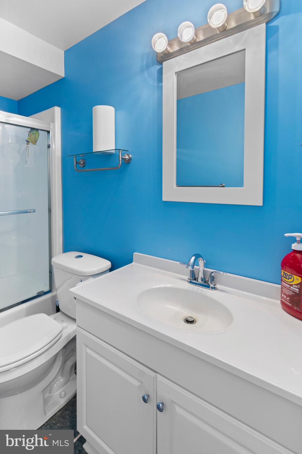 OAK BLUFF - Residential