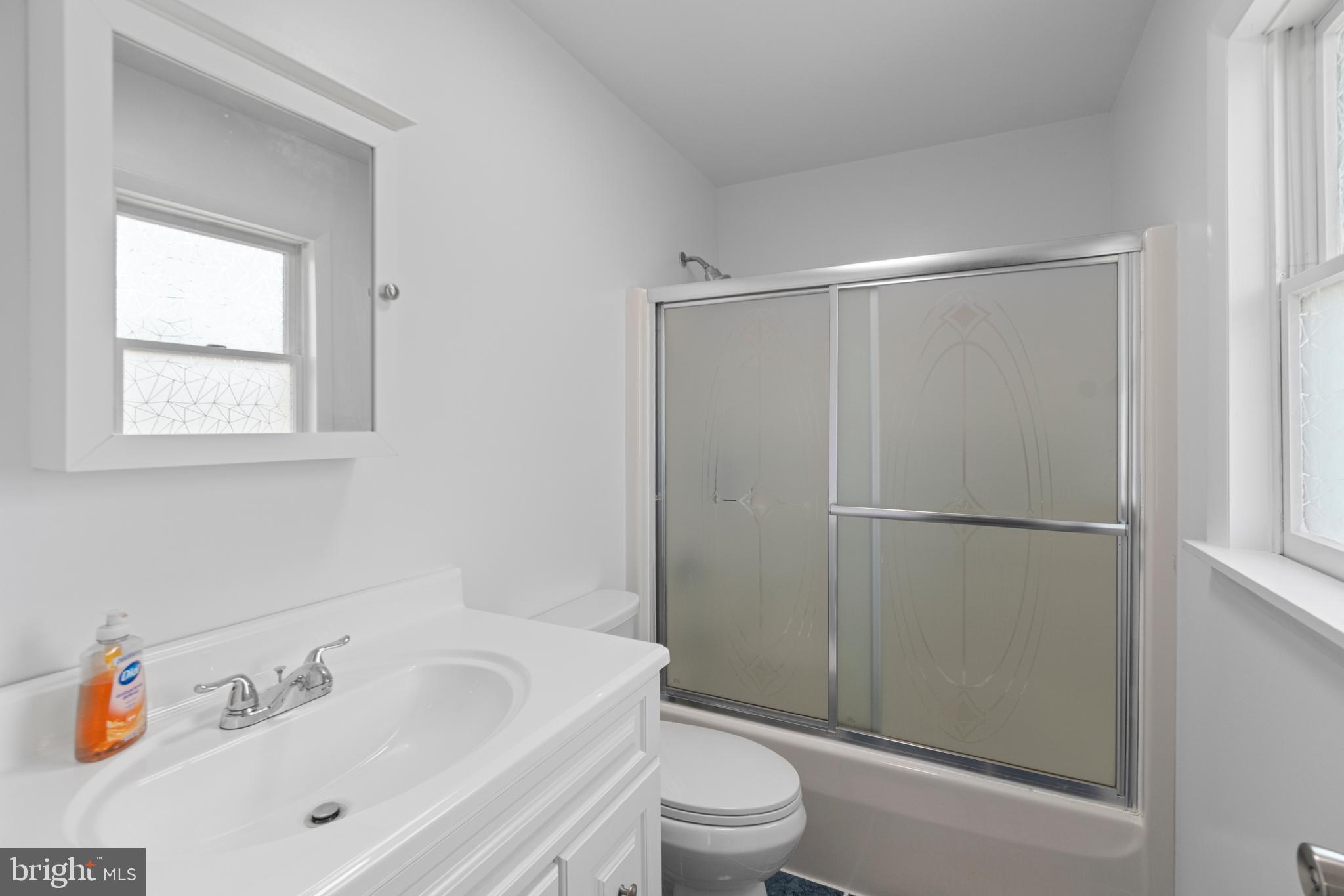 OAK BLUFF - Residential