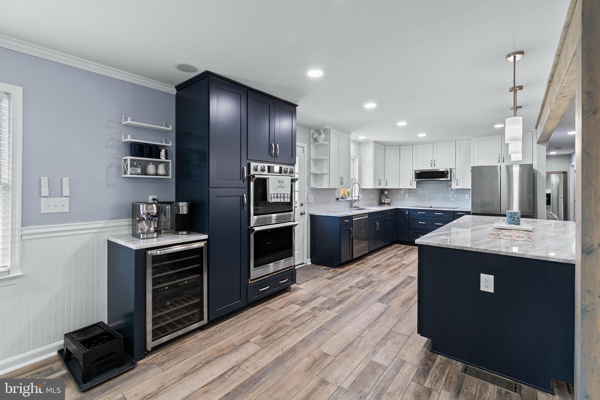 OAK BLUFF - Residential